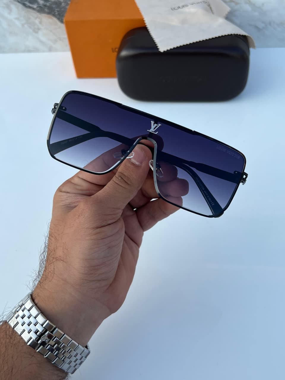 Lou_is vuitto_n 0500